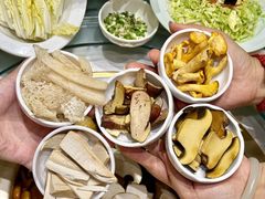-天宜隆蘑菇宴火锅(石景山旗舰店)
