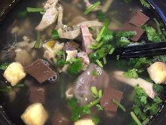 -回味鸭血粉丝汤(新城市广场店)