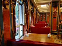 靠窗位-品海楼·大连海胆锅贴馆(东港店)