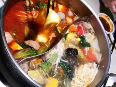 -左庭右院鲜牛肉火锅(浦江欢乐颂店)