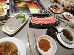 -海底捞火锅(曹安公路店)