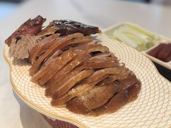 -梅利汴京烤鸭•开封豫菜地标店(东大街店)