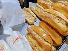 -Bánh Mì Huynh Hoa