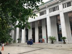 -武汉大学图书馆·文理学部总馆