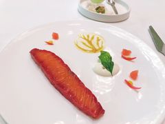 烟熏三文鱼佐酸奶油-福楼法餐厅FLO