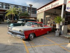 -席娜卡琳火车铁道夜市