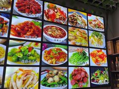 -李哥海鲜烧烤家常菜(孔雀城店)