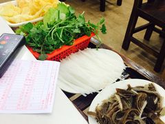 -粤潮牛肉火锅店(江南大道店)