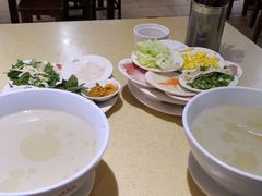 -桥香园云南过桥米线(金马碧鸡店)