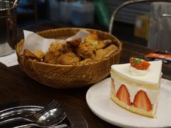 韩式炸鸡-MI WU FACTORY米屋美食工厂餐厅(绿地店)