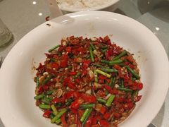 -辛香味烧鱼馆·非遗技艺·排骨红烧肉(光谷医药园店)