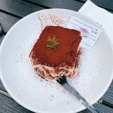 贵阳探店 | 花园里的咖啡店 美甲屋