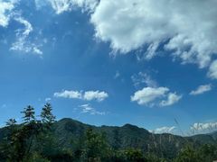 -罗田薄刀峰风景区