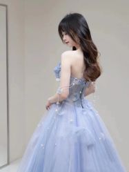 -衣贝姿婚纱礼服馆