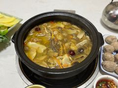 -菌之家·专业纯野生菌火锅·特色炒菌