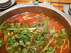 -老凯俚酸汤鱼(鸿通城店)