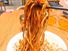 武汉热干面-文叔·湖北名小吃·小龙虾(华强北店)