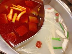 鸳鸯锅底-吴记老锅底麻辣火锅(福州路店)