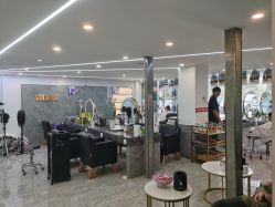 -水灵珑美容造型中心