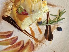 -Mark&Mars Restaurant