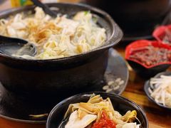 -丽虹云南过桥米线(兴工街店)