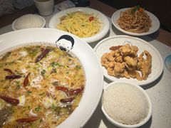 -江渔儿酸菜鱼(奥园广场金发购物中心店)