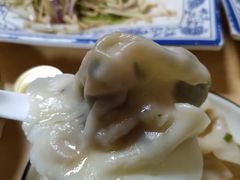 -乡府肉丁水饺(环山路店)