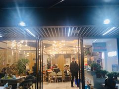 门面-屋头串串(新街里店)