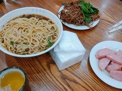 老汤大肉面-老王四季抻面(南六东路店)