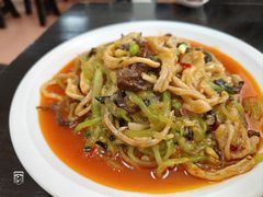 -曾氏肥肠馆(凯瑞雅居店)