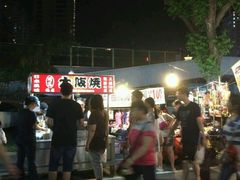 -六合夜市