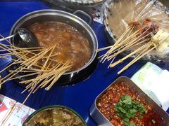 -马路边边串串香(苗栗路店)