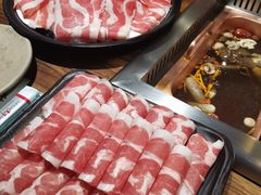 -老牌坊云南鱼豆花火锅(爱建店)
