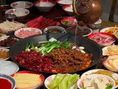 -沸炉重庆老火锅(军事博物馆店)