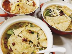 -丽丽三鲜螺蛳粉(田林路店)