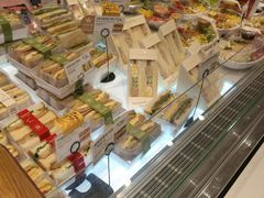 -巴黎贝甜(大宁国际商业广场店)
