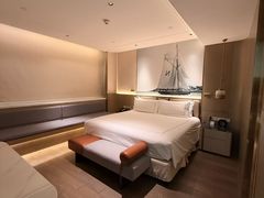 -苏州金鸡湖中茵皇冠假日酒店