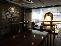 -BHC炸鸡(明洞总店)