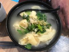 油豆腐百叶包粉丝汤-小杨生煎(香港名都店)