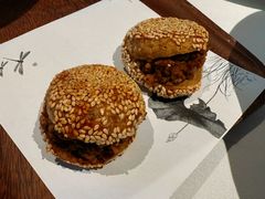 烧饼-四季民福烤鸭店(外滩外白渡桥店)