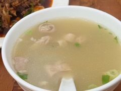 肥肠豆汤-温记府廟豆汤饭·始于1955年(海椒店)