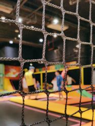 -蹦蹦跳跳(新奥购物中心店)