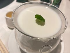 杏仁冻豆腐-申粤轩酒楼·三十年粤菜经典(丁香花园店)