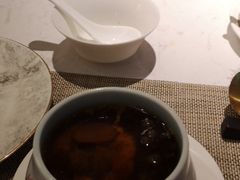 黑蒜海参土猪汤-闻见中国海南菜(K11店)