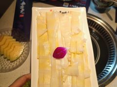 -牛村来人潮汕牛肉火锅(西单店)