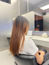 -苑苑发型设计