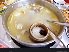 -朴小妹人参鸡汤火锅(长白山万达店)