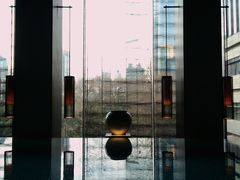 泳池深浅正好颜色漂亮-上海璞麗酒店