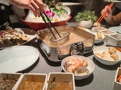 -左庭右院鲜牛肉火锅黑金店(陆家嘴中心店)
