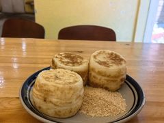 路边边熨斗糕-正南齐北·老街糯米团(洪崖洞店)